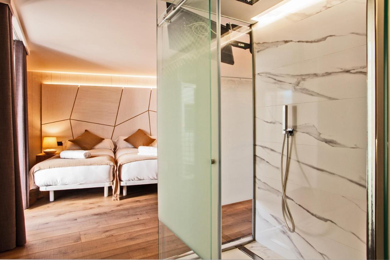 Hotel Plaza Obradoiro By Bossh! Hotels Santiago de Compostela Bagian luar foto