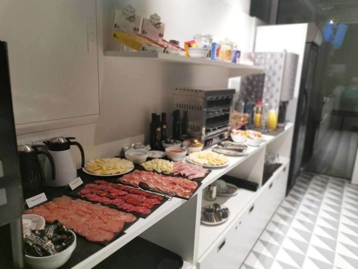 Hotel Plaza Obradoiro By Bossh! Hotels Santiago de Compostela Bagian luar foto